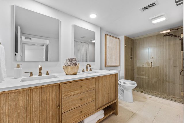 11 SOUTHPORT Lane E, Boynton Beach, FL 33436