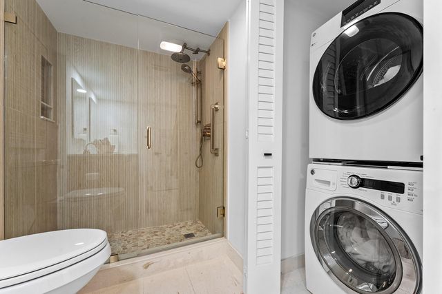 11 SOUTHPORT Lane E, Boynton Beach, FL 33436