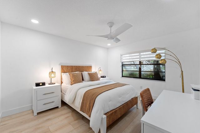 11 SOUTHPORT Lane E, Boynton Beach, FL 33436