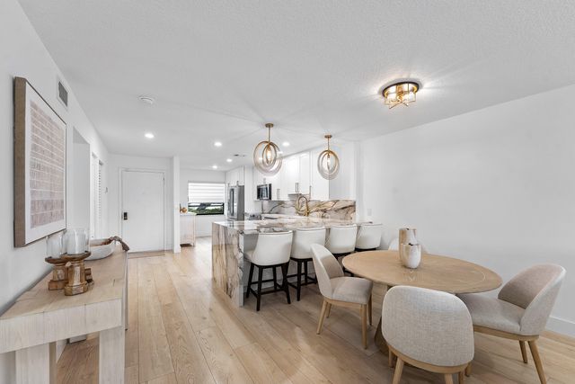 11 SOUTHPORT Lane E, Boynton Beach, FL 33436