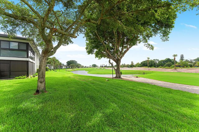 11 SOUTHPORT Lane E, Boynton Beach, FL 33436