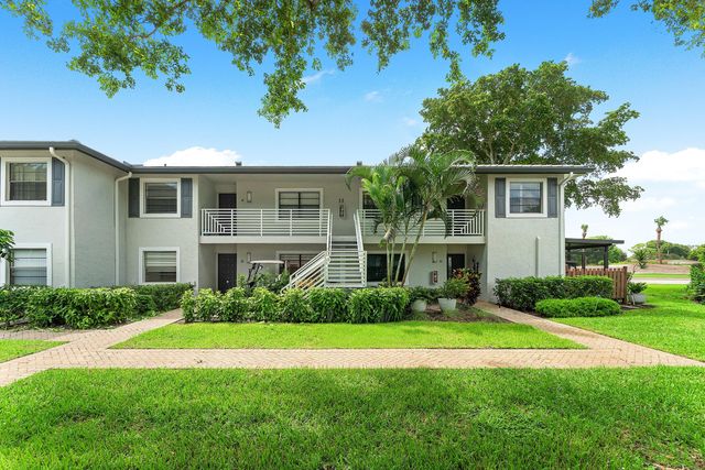 11 SOUTHPORT Lane E, Boynton Beach, FL 33436