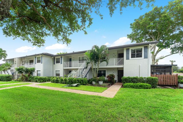 11 SOUTHPORT Lane E, Boynton Beach, FL 33436