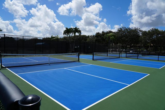 11 SOUTHPORT Lane E, Boynton Beach, FL 33436