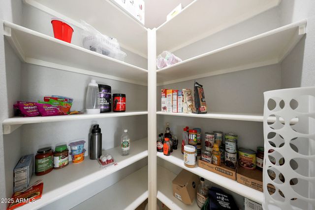 2517 E HIGHLAND Street, Mesa, AZ 85213