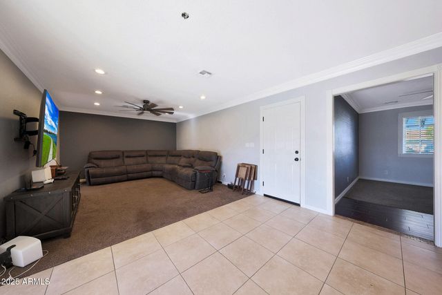 2517 E HIGHLAND Street, Mesa, AZ 85213