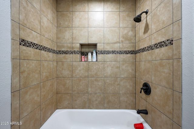 2517 E HIGHLAND Street, Mesa, AZ 85213