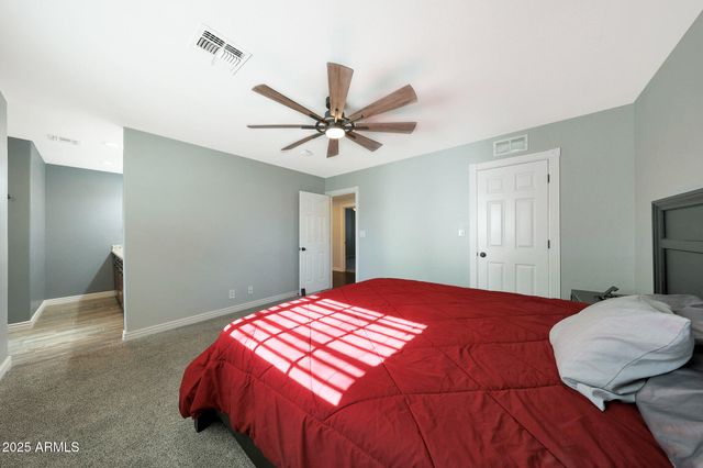 2517 E HIGHLAND Street, Mesa, AZ 85213