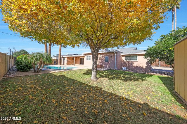 2517 E HIGHLAND Street, Mesa, AZ 85213
