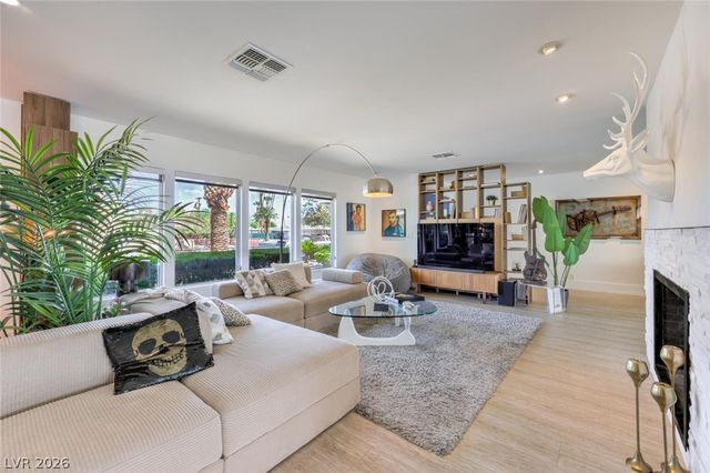 1408 South 6th Street, Las Vegas, NV 89104