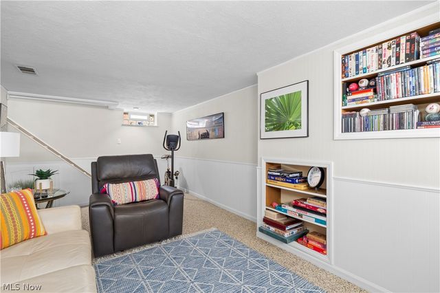 3640 W 210th Street, Fairview Park, OH 44126