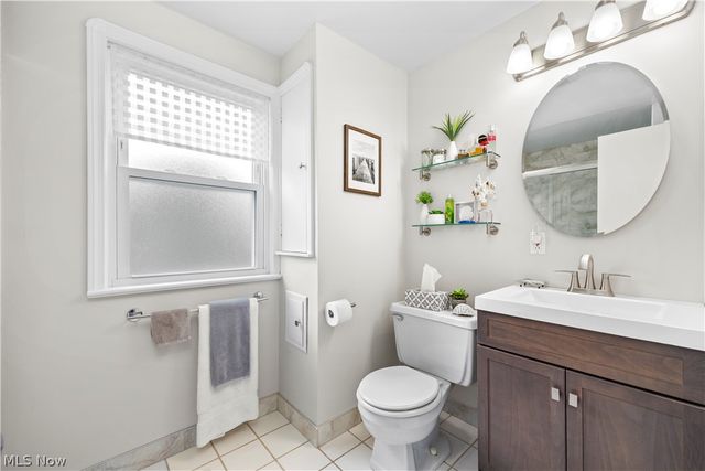 3640 W 210th Street, Fairview Park, OH 44126