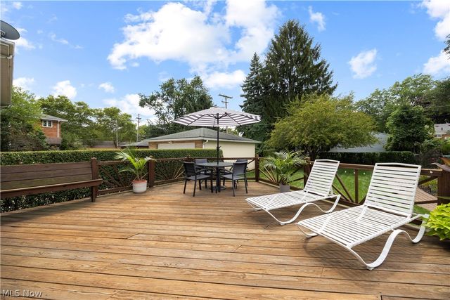 3640 W 210th Street, Fairview Park, OH 44126