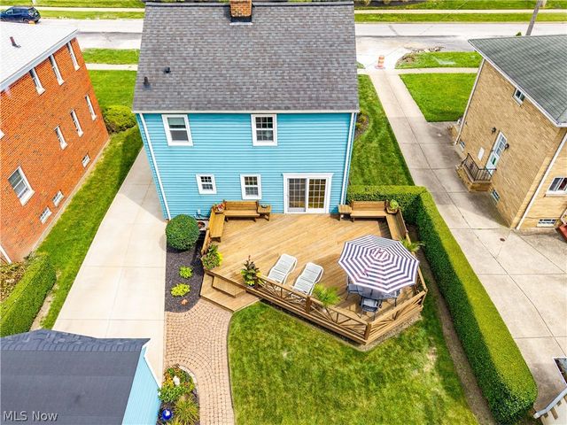 3640 W 210th Street, Fairview Park, OH 44126