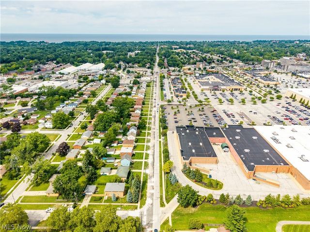 3640 W 210th Street, Fairview Park, OH 44126