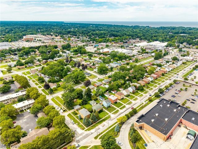3640 W 210th Street, Fairview Park, OH 44126