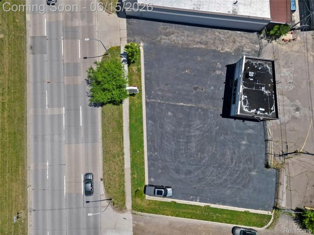 31827 Michigan Avenue, Wayne, MI 48184