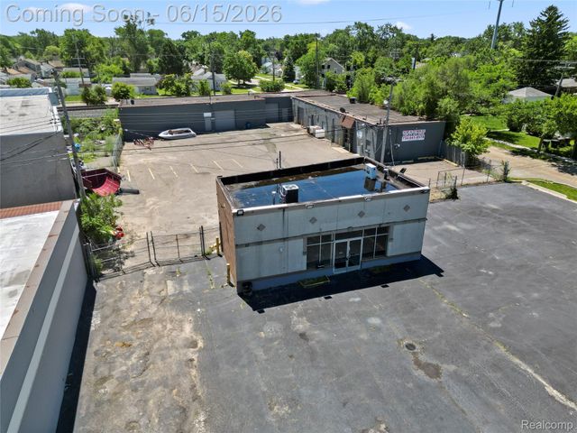 31827 Michigan Avenue, Wayne, MI 48184