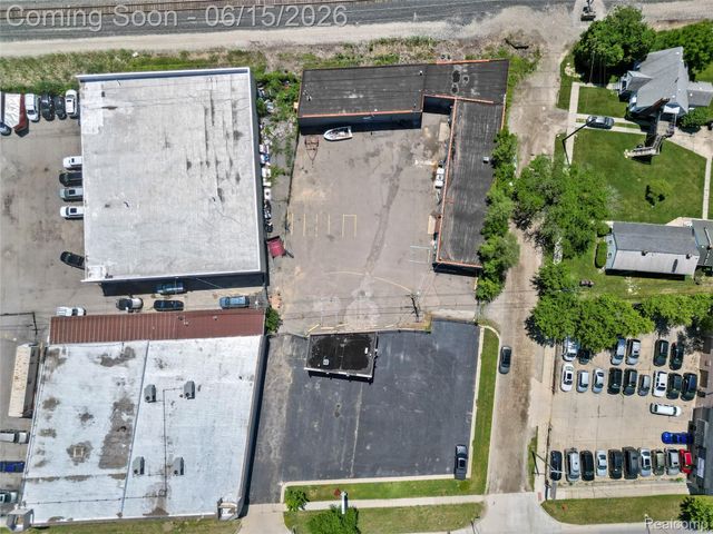 31827 Michigan Avenue, Wayne, MI 48184