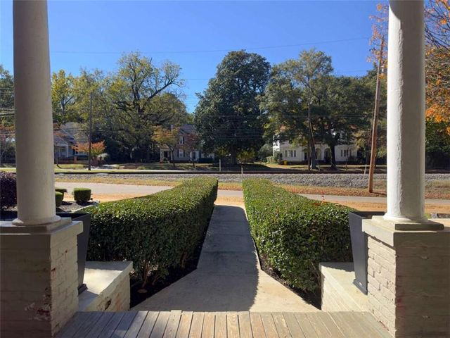 225 N Indian Springs N Drive, Forsyth, GA 31029