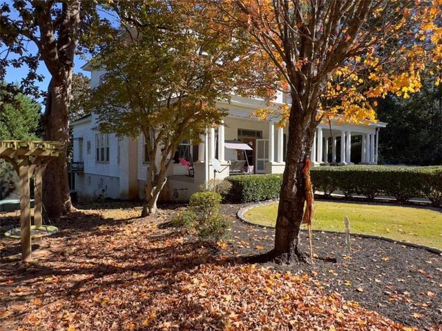 225 N Indian Springs N Drive, Forsyth, GA 31029