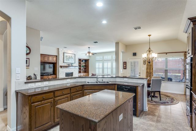 4312 Old Grove Drive, Mansfield, TX 76063