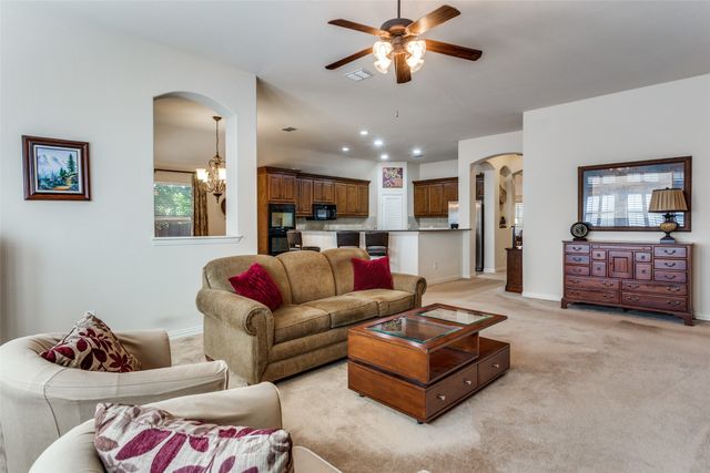 4312 Old Grove Drive, Mansfield, TX 76063