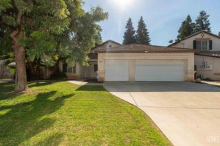 8611 Harbor Club Drive, Bakersfield, CA 93312