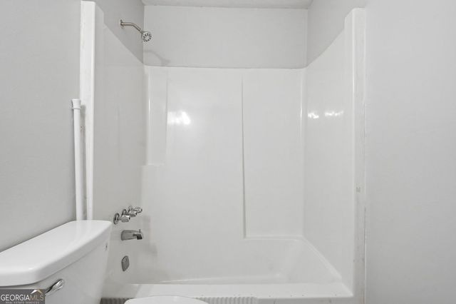 2124 Golfview Drive SE, Conyers, GA 30013