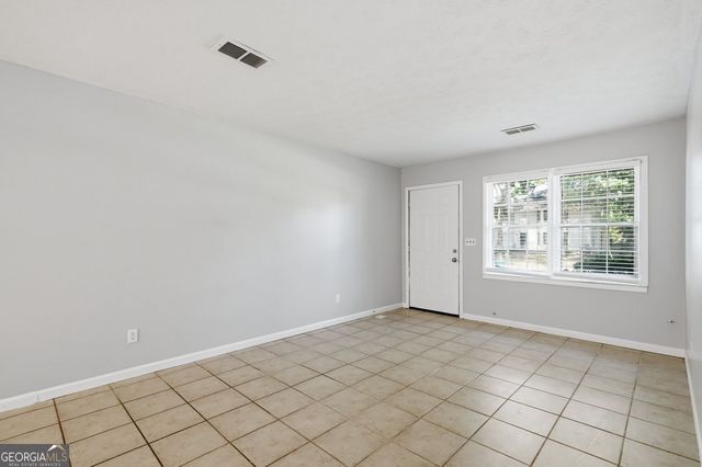 2124 Golfview Drive SE, Conyers, GA 30013