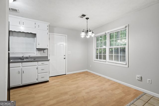 2124 Golfview Drive SE, Conyers, GA 30013