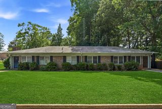2124 Golfview Drive SE, Conyers, GA 30013