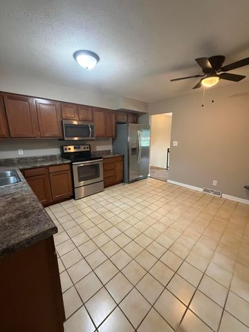 1452 Ironwood Drive, Columbus, OH 43229
