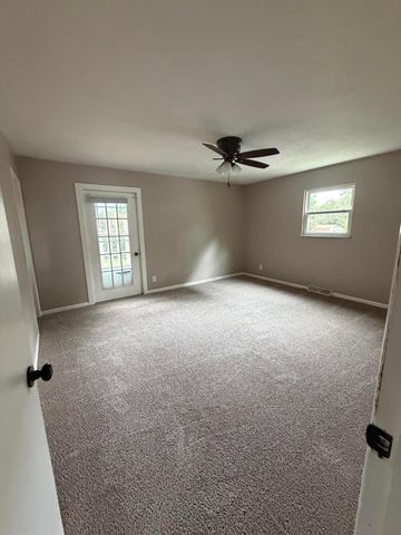 1452 Ironwood Drive, Columbus, OH 43229
