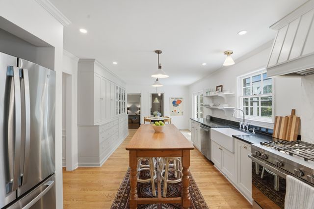 680 Fort Sumter Drive, Charleston, SC 29412
