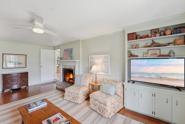 680 Fort Sumter Drive, Charleston, SC 29412