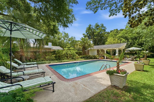 680 Fort Sumter Drive, Charleston, SC 29412