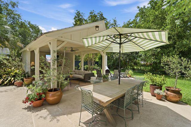 680 Fort Sumter Drive, Charleston, SC 29412