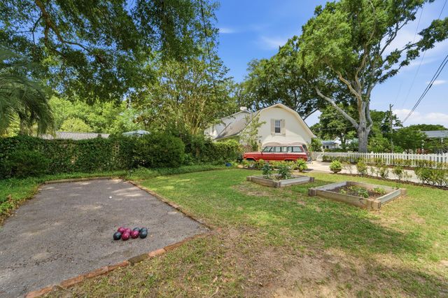 680 Fort Sumter Drive, Charleston, SC 29412