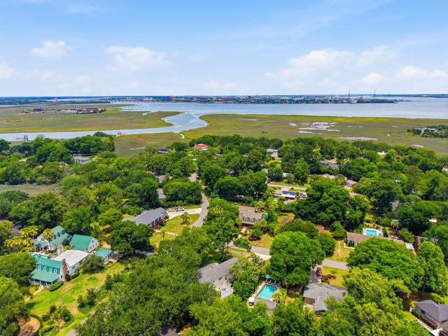 680 Fort Sumter Drive, Charleston, SC 29412