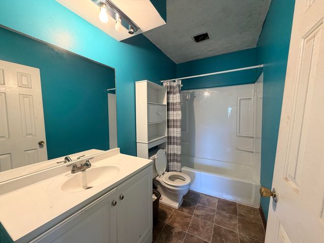 108 Walnut Hill Drive, Richmond, KY 40475