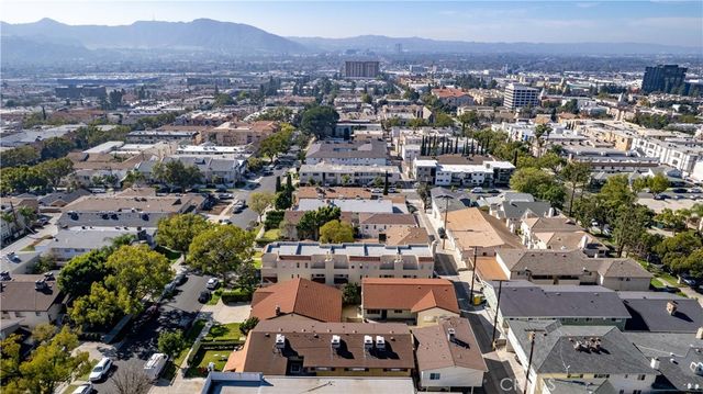 723 E Tujunga Avenue, Burbank, CA 91501