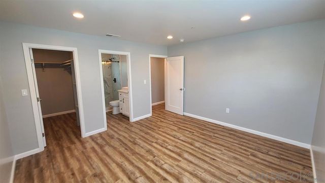 8834 Valencia St, Spring Valley, CA 91977