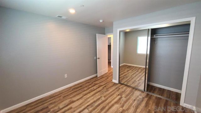 8834 Valencia St, Spring Valley, CA 91977