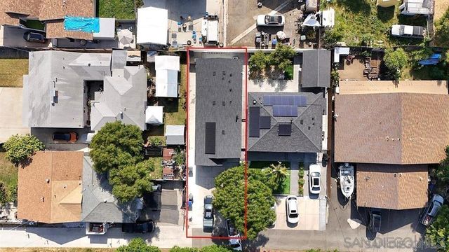 8834 Valencia St, Spring Valley, CA 91977