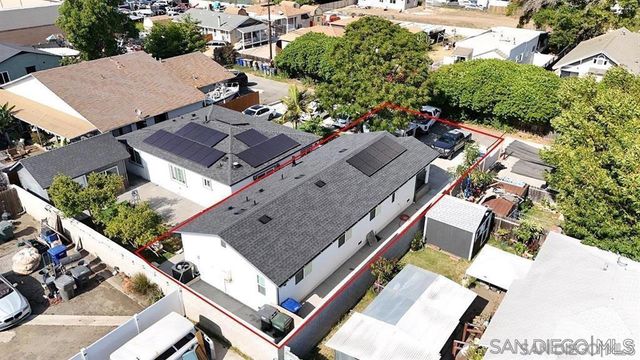 8834 Valencia St, Spring Valley, CA 91977