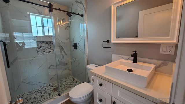 8834 Valencia St, Spring Valley, CA 91977