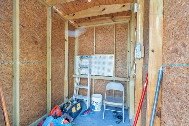 3621 SW 48th Ave, West Park, FL 33023