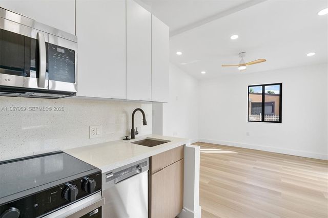 3621 SW 48th Ave, West Park, FL 33023