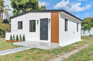 3621 SW 48th Ave, West Park, FL 33023